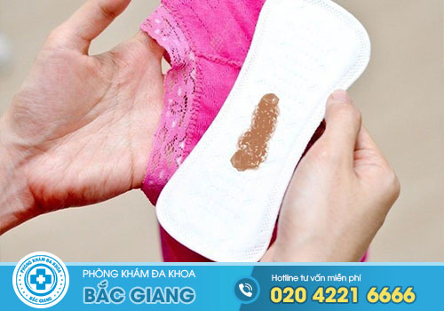 Ra khí hư màu nâu sau kỳ kinh nguyệt là bị gì? Có nguy hiểm không